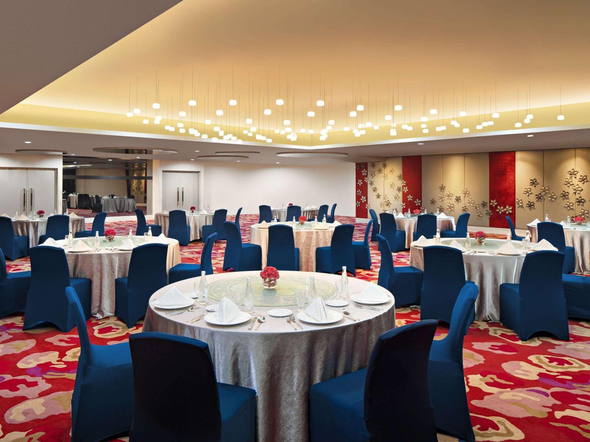Novotel Jakarta Gajah Mada Eksteriør billede