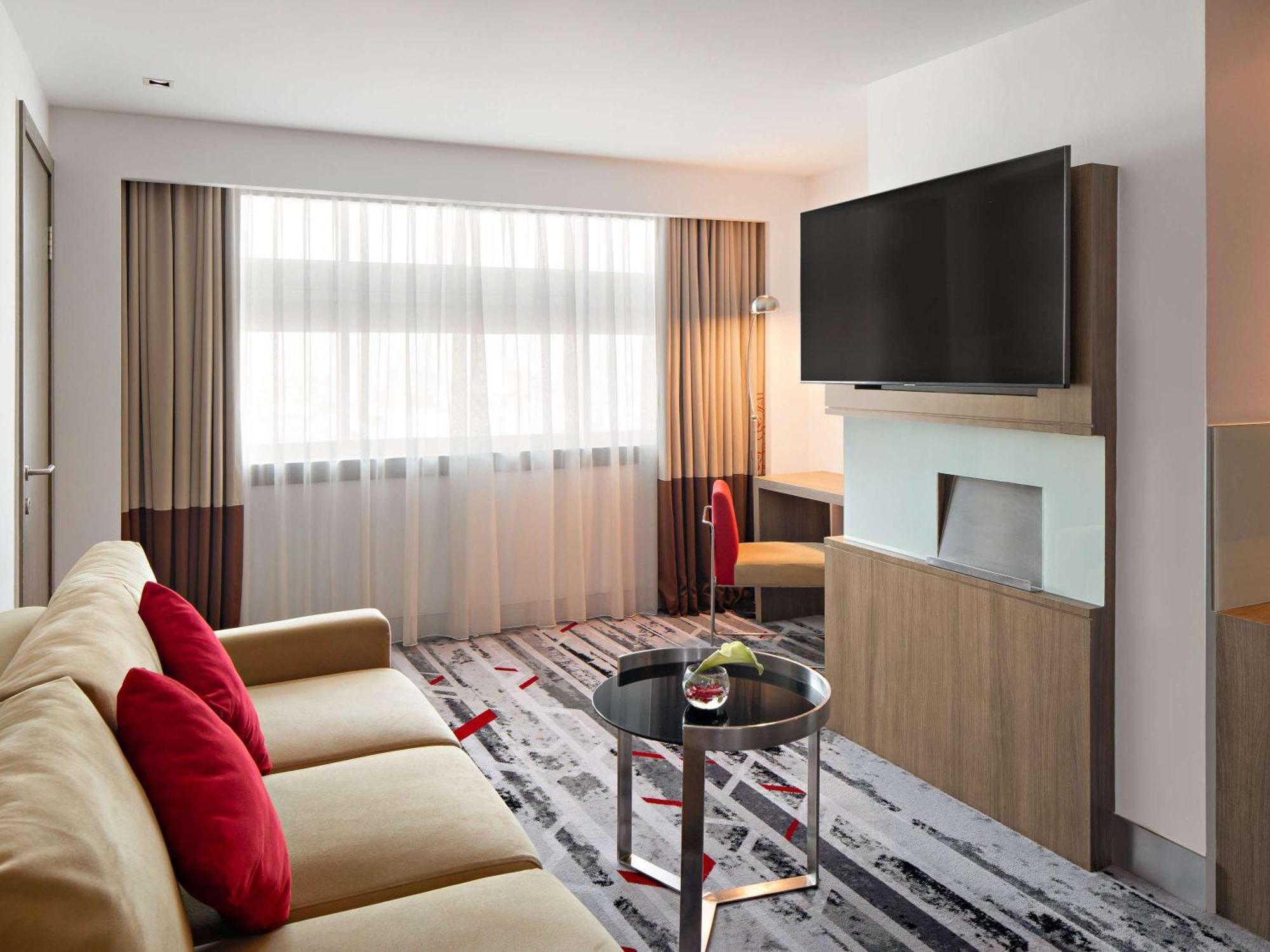 Novotel Jakarta Gajah Mada Eksteriør billede