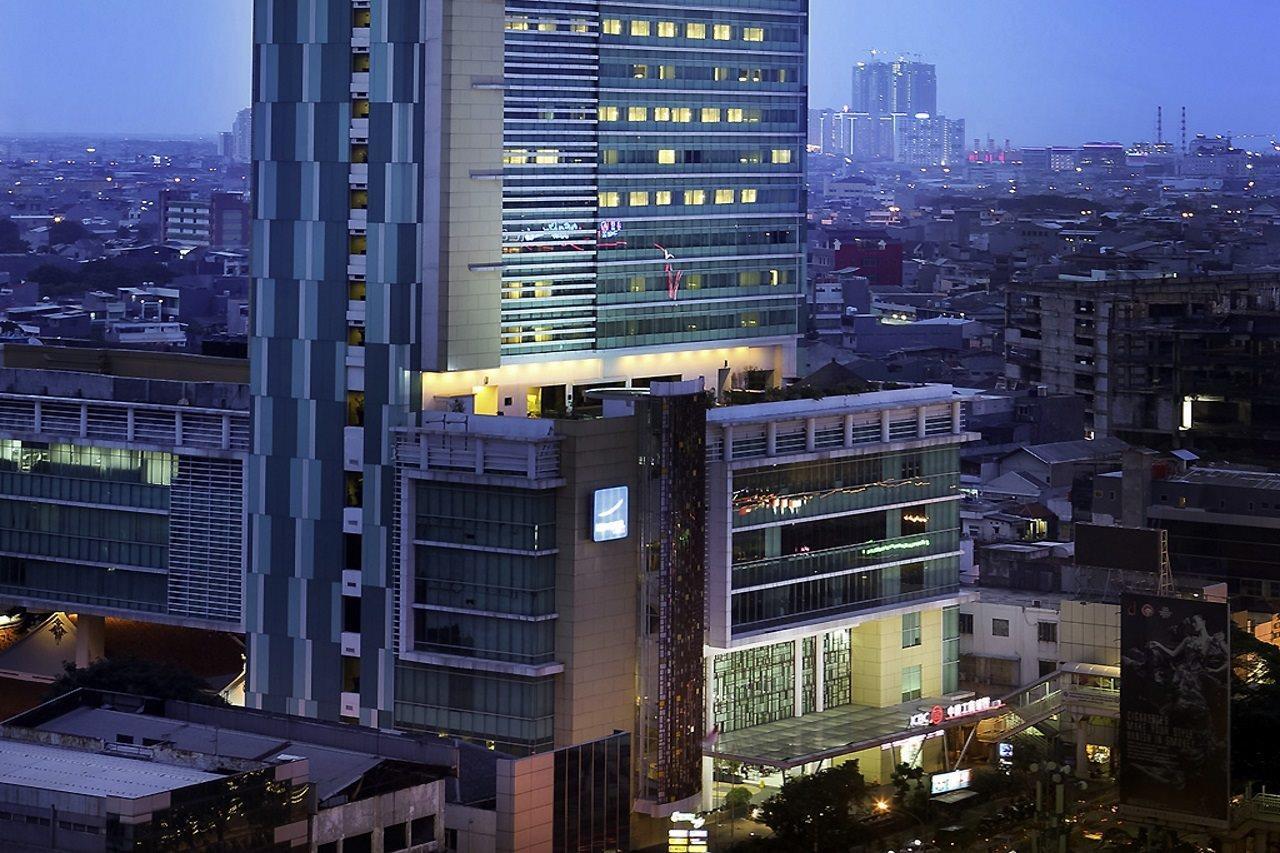 Novotel Jakarta Gajah Mada Eksteriør billede